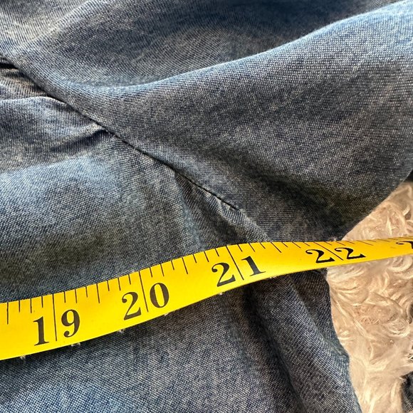 Lauren Conrad Blue Chambray Acid Wash Long Sleeve Ruffle Pullover Size Large - Picture 6 of 10